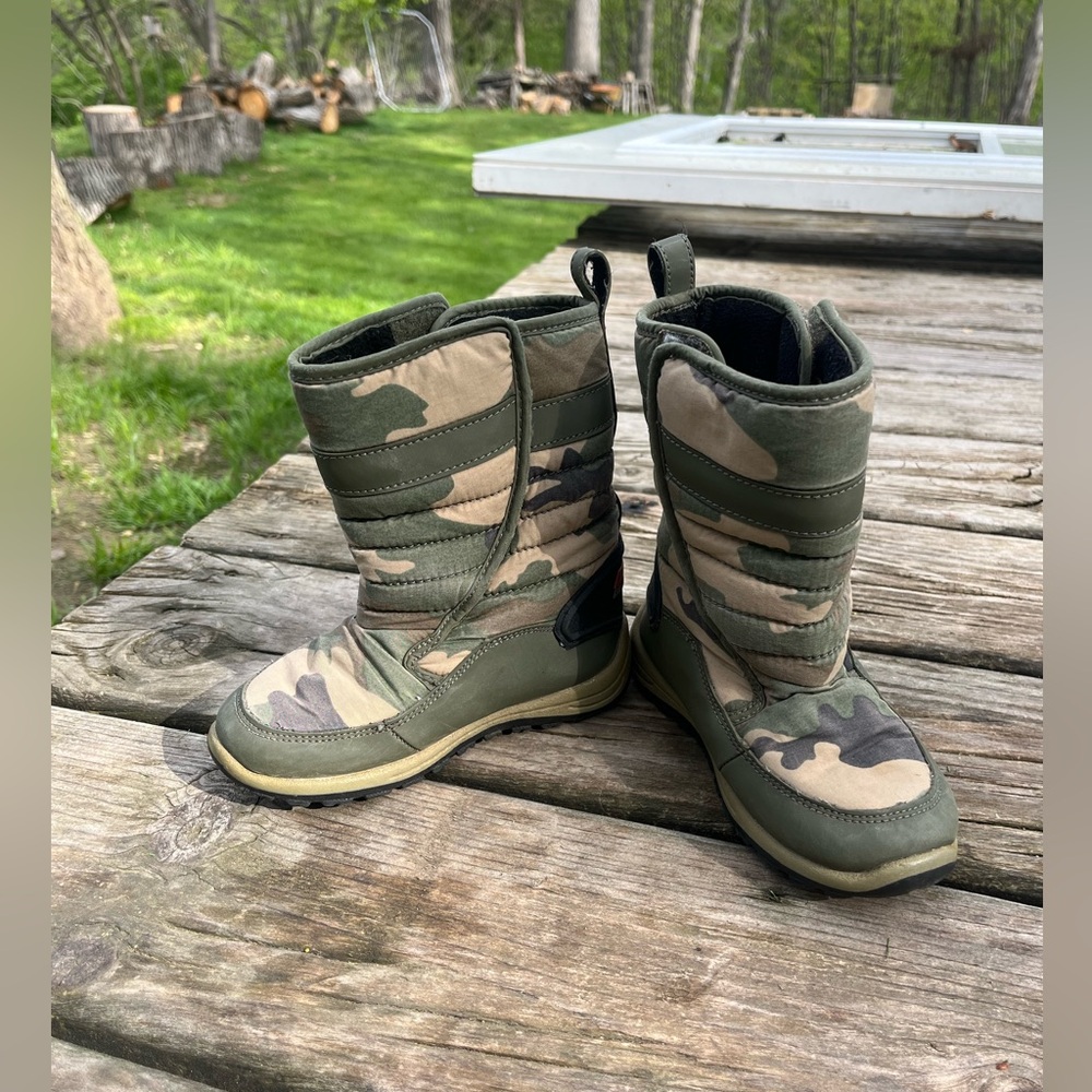 Camouflage Winter Boots for Snow & Cold Weather Children’s Place Boys Camo Sz 9